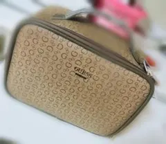 GUESSメイクポーチ