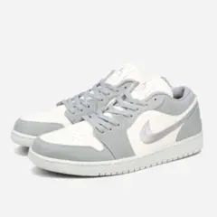 Nike Air Jordan 1 Low SE グレー/ホワイト