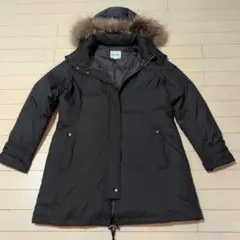 ファーフード付きダウンコート