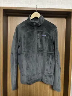 パタゴニア R2フリースジャケット Mサイズ　FGEグレー