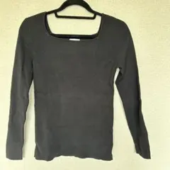 LOWRYS FARM 黒 スクエアネック 長袖ニット