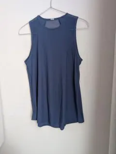 ルルレモン　Sculpt タンクトップ