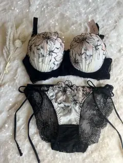 モテブラ❣️ブラジャー&ショーツセット新品