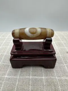 超激レア珍品‼︎ 特別出品　小盧至純　ツチノコ天珠　初期のお品　水晶共生　黒朱砂 超激レア珍品‼︎ 特別出品 小盧至純 ツチノコ天珠 初期のお品 水晶共生