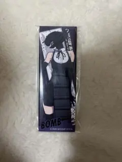 劇場版　チェンソーマン　レゼ篇　ロングスクエア缶バッジ　ボム