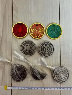 仮面ライダーオーズOOO コアメダルスイング レッドパッケージ全8種フルコンプ Yahoo!オークション -「コアメダルスイング」の落札相場・落札価格