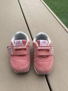 New Balance 996 ピンクスニーカー