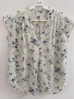 ViS 花柄 半袖 ブラウス Mのサムネイル