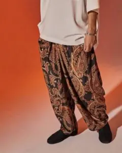 Item thumbnail for item 52513336-4fae-45ef-b640-b6e7f10e4a8f