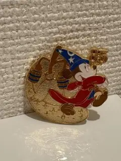 GODIVA 85周年 ファンタジアミッキーピンバッジ