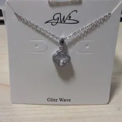 Glitz Wave クローバーモチーフ ネックレス シルバーカラー