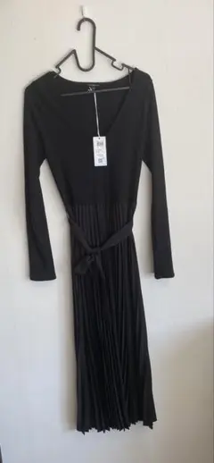 GUESS ブラック ロングワンピース