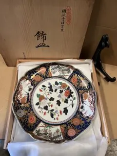 ●献上薩摩 明山造 鶴文様 深い貴重な瑠璃色に金彩を施した飾り皿● ○献上薩摩 明山造 鶴文様 深い貴重な瑠璃色に金彩を施した飾り皿