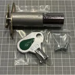 レア パチスロ用ドアキーシリンダーセット 075 - メルカリ