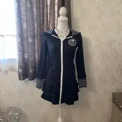 スカジャンにゃんピース - メルカリ