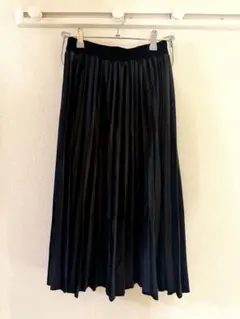 タイムセール【新品・未使用】プリーツスカート 黒 コーデュロイ