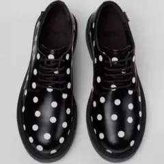 CAMPER DEAN(カンペール ディーン)レディース 黒白ドット 22.5㌢のサムネイル