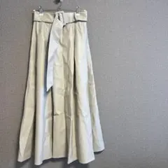 AZUL by moussy ベージュ レザーフレアスカート ベルト付き