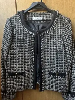 ナチュラルビューティ　ベーシック　ノーカラー黒白ツイードジャケット