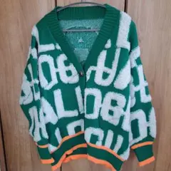 ロゴ入りカーディガン 緑色