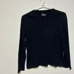 GAP 黒い長袖ヘンリーネックTシャツ XL