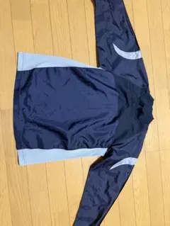 ネイビー 長袖 アンダーシャツ ピステ　シャカシャカ生地　ゼット