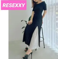【RESEXXY】オフショルプリーツニットワンピース　ブラック