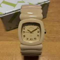 専用⭐︎Time Will Tell Madison 腕時計 クォーツ クリーム色のサムネイル