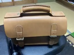 HERZ ミニショルダーバッグ キャメル