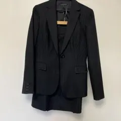 アトリエ　サブ　ストライプ黒スーツ