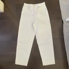 GU ホワイト ストレートデニムパンツ