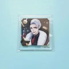 ツイステッドワンダーランド アクリル バッジ デイヴィス・クルーウェル クルエラ
