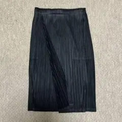 【新品未使用】PLEATS PLEASE スカート　ブラックのサムネイル