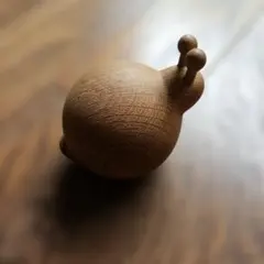 木製カタツムリ型置物