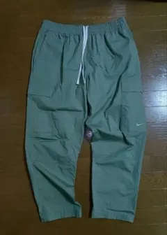 【未使用】NIKE ナイキ　ワークパンツ　刺繍ロゴ　サイドポケット付き