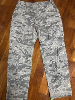 2014年製 米軍 実物 US AIR FORCE vtg カーゴパンツ 迷彩 - メルカリ