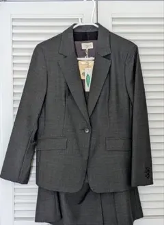 アリスバーリー　スカートスーツ上下　15号　ブラック　新品未使用