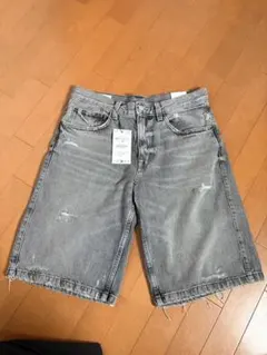 ZARA デニムパンツのサムネイル