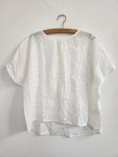 サマンサモスモス オーバーレースTブラウス　刺繍　オフホワイト