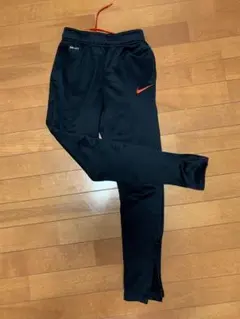 NIKE ジュニア　ジャージ