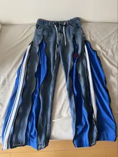トラックパンツ デニムパンツ 再構築 リメイクデニムパンツ - メルカリ