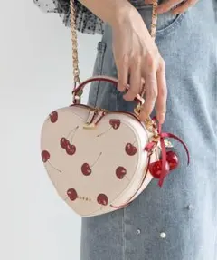 【最終値下】RANDA 2WAYチェリープリントハートバッグ　アイボリー