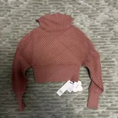 新品　Lily Brown ピンク クロップドタートルネックセーター F