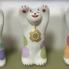 工房　輪葉葉　招き猫　湯布院　うふふ　3体色違いセット　A054 工房 輪葉葉 招き猫 湯布院 うふふ 3体色違いセット A054 - メルカリ