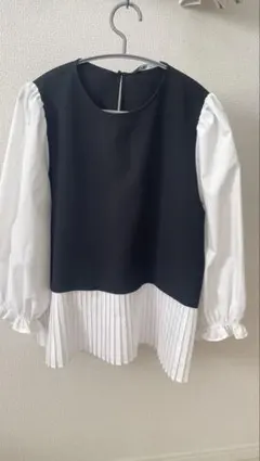 ZARA バイカラー プリーツブラウス パフスリーブのサムネイル