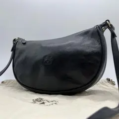【未使用級✨近年モデル】イルビゾンテ　ショルダーバッグ　ハーフムーン　黒　新タグ