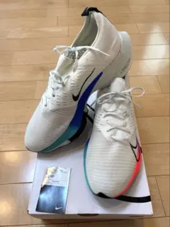 【新品未使用】NIKEエアズームテンポネクスト%フライニットCI9923-100