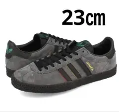 Item thumbnail for item afda6987-4ee6-4f2f-9f6a-ee5b6c690bbc