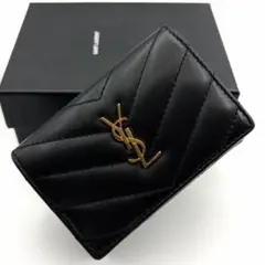 YSL ポーチ サンローラン カサンドラ マテラッセ カレ ラムスキン