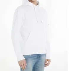 【L】カルバンクライン ジーンズ パーカー BADGE FLEECE/白